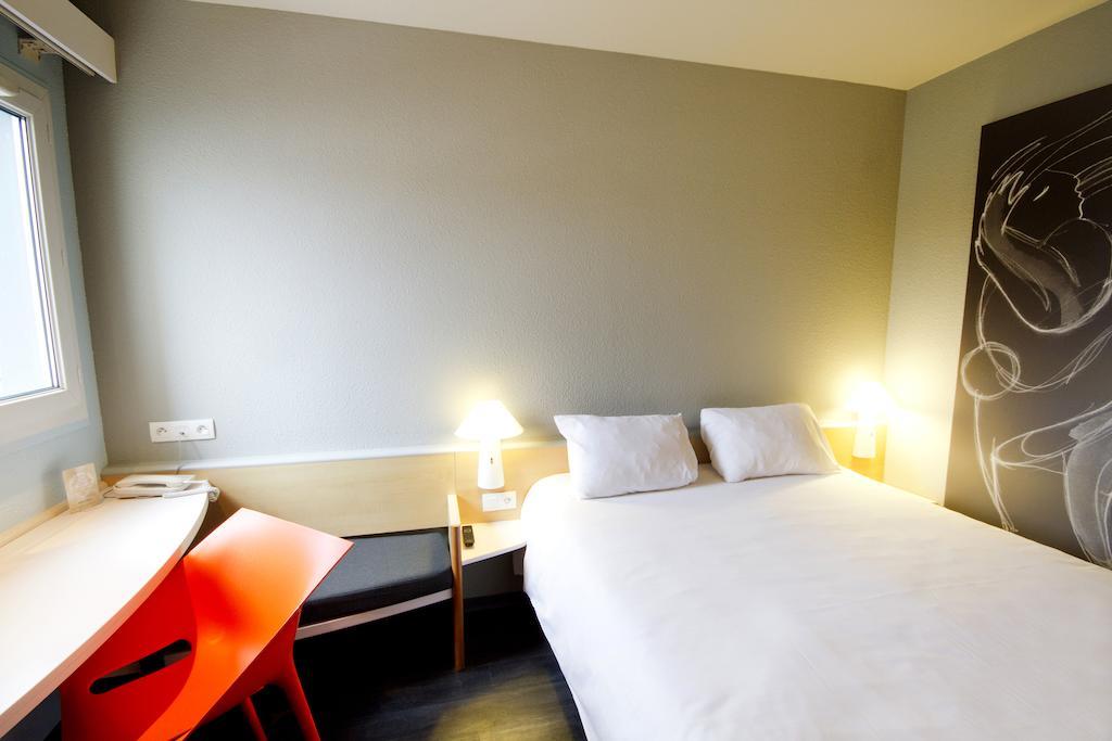 Hotel Ibis Bayonne Centre Exterior foto
